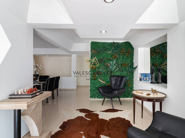 Casa para Venda em Santana de Parnaíba - 3