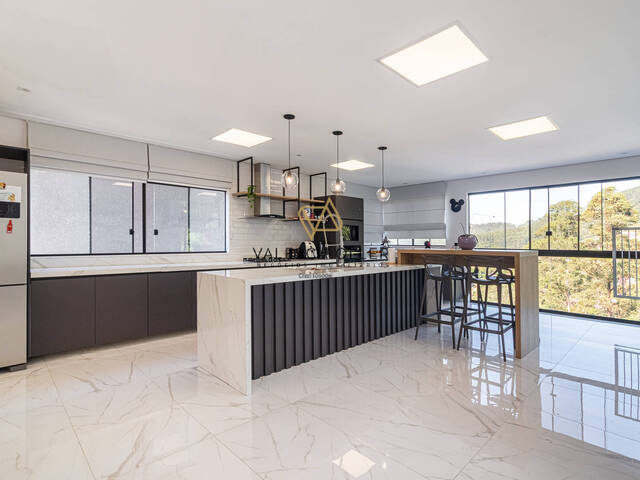 Casa para Venda em Santana de Parnaíba - 5