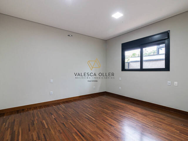 Casa para Venda em Santana de Parnaíba - 4
