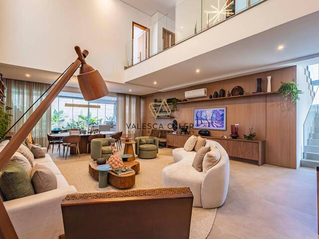 Casa para Venda em Santana de Parnaíba - 2