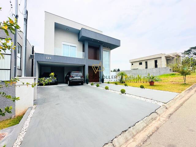 Casa para Venda em Cotia - 1