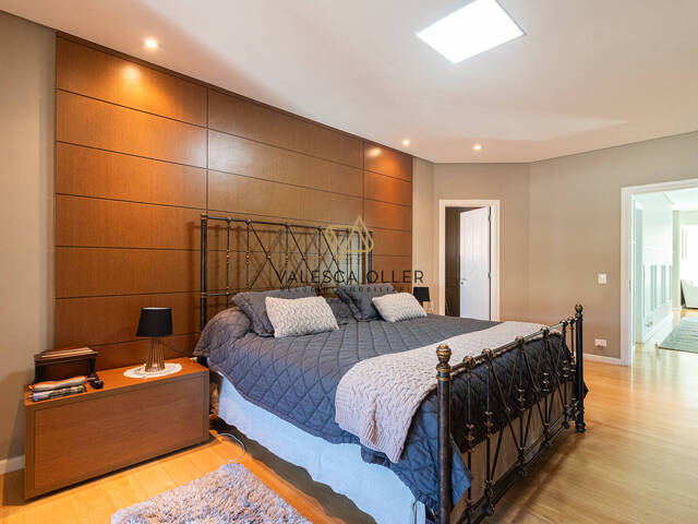 Casa para Venda em Santana de Parnaíba - 3