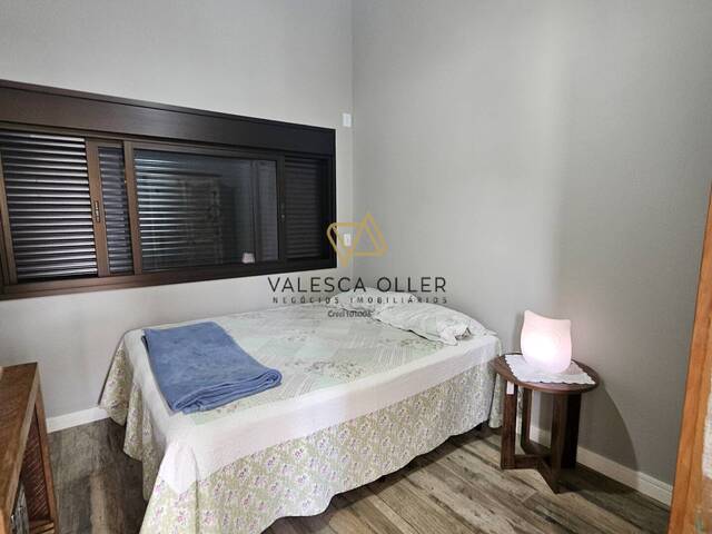 Casa para Venda em Embu das Artes - 5