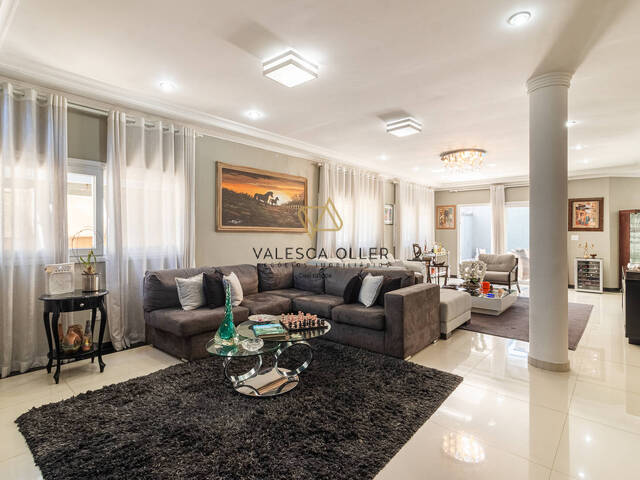 Casa para Venda em Santana de Parnaíba - 5