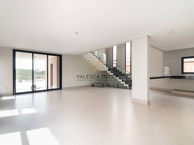 Casa para Venda em Santana de Parnaíba - 4