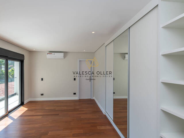 Casa para Venda em Santana de Parnaíba - 5
