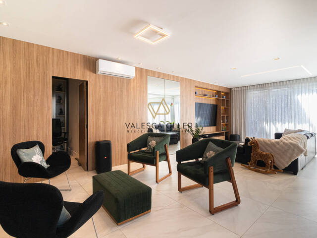 Casa para Venda em Santana de Parnaíba - 3