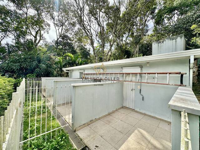 Casa para Venda em Embu das Artes - 5