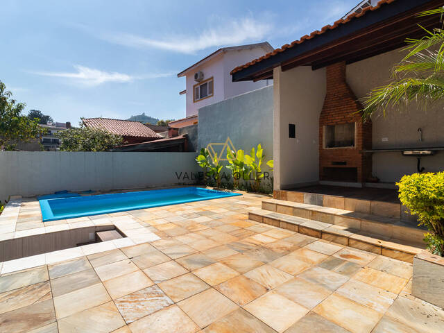 Casa para Venda em Santana de Parnaíba - 4